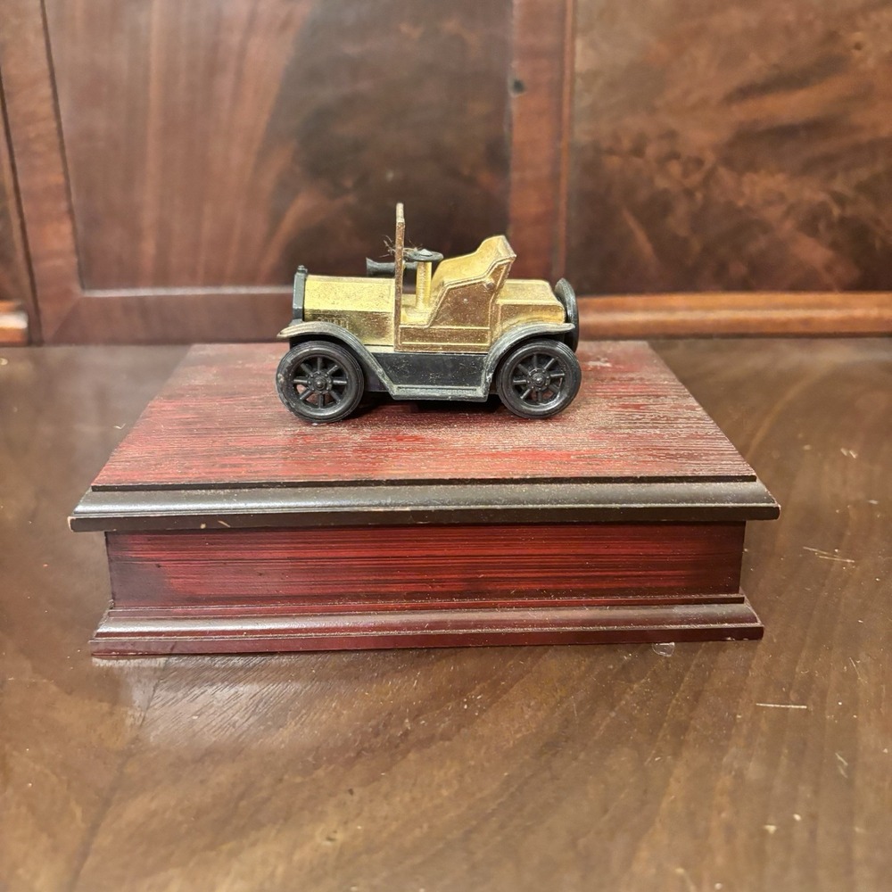 VTG Giftco Hong Kong Model T Car Playing Card Box Double Deck Pot Metal